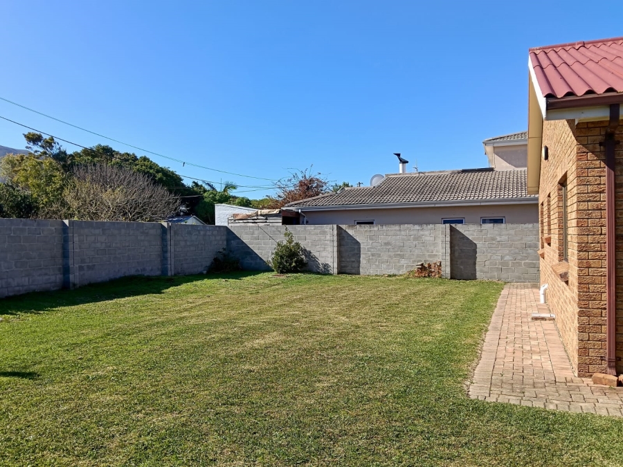 To Let 4 Bedroom Property for Rent in Vermont Western Cape